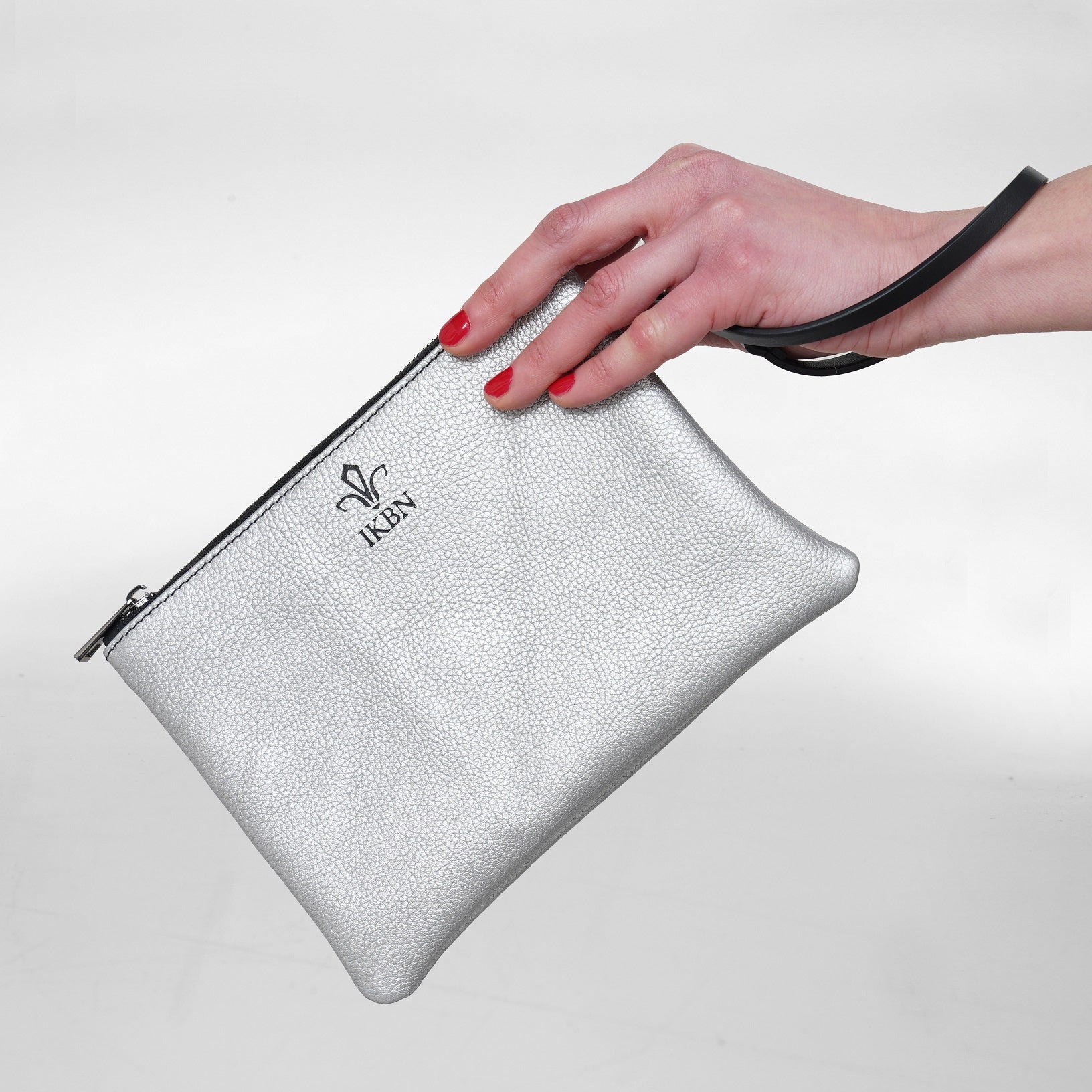 PETITE POCHETTE in Pelle argent