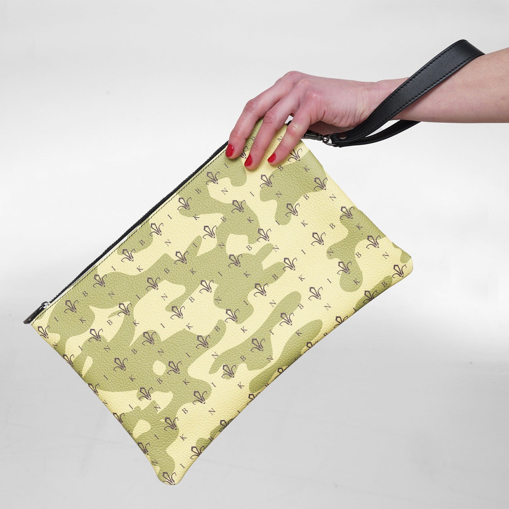 GRANDE POCHETTE in Pelle stampa camo
