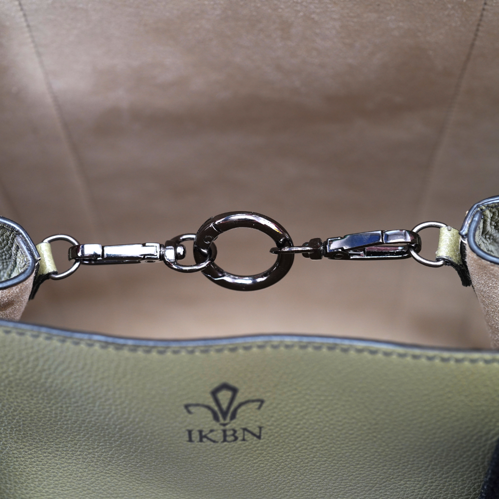 FUNNY BAG in Pelle Olive