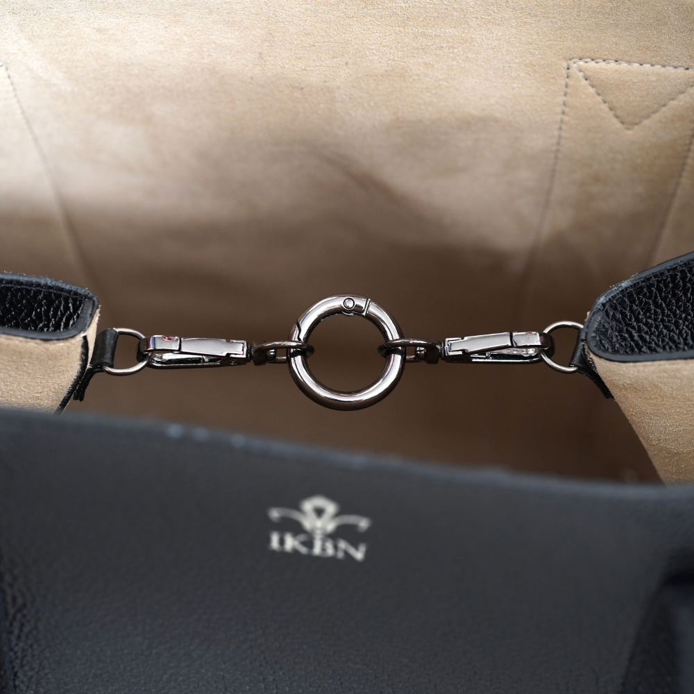 FUNNY BAG in Pelle Noir