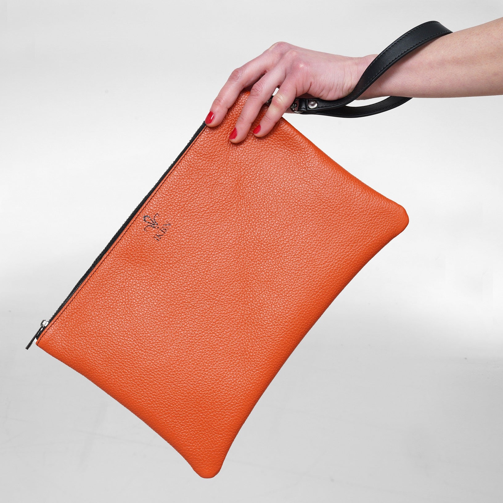 GRANDE POCHETTE in Pelle terre cuite